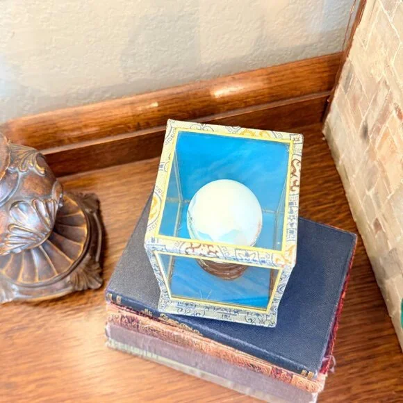 Vintage Oriental Hand Painted Egg in Glass Case - Picture 8 of 16